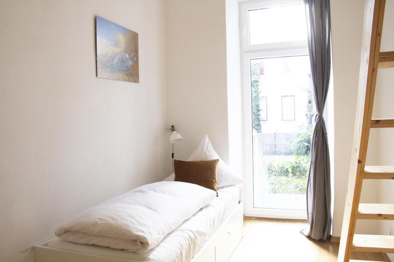 Central Modern Garden-Apartment Next To Belvedere Palace Vienna Luaran gambar