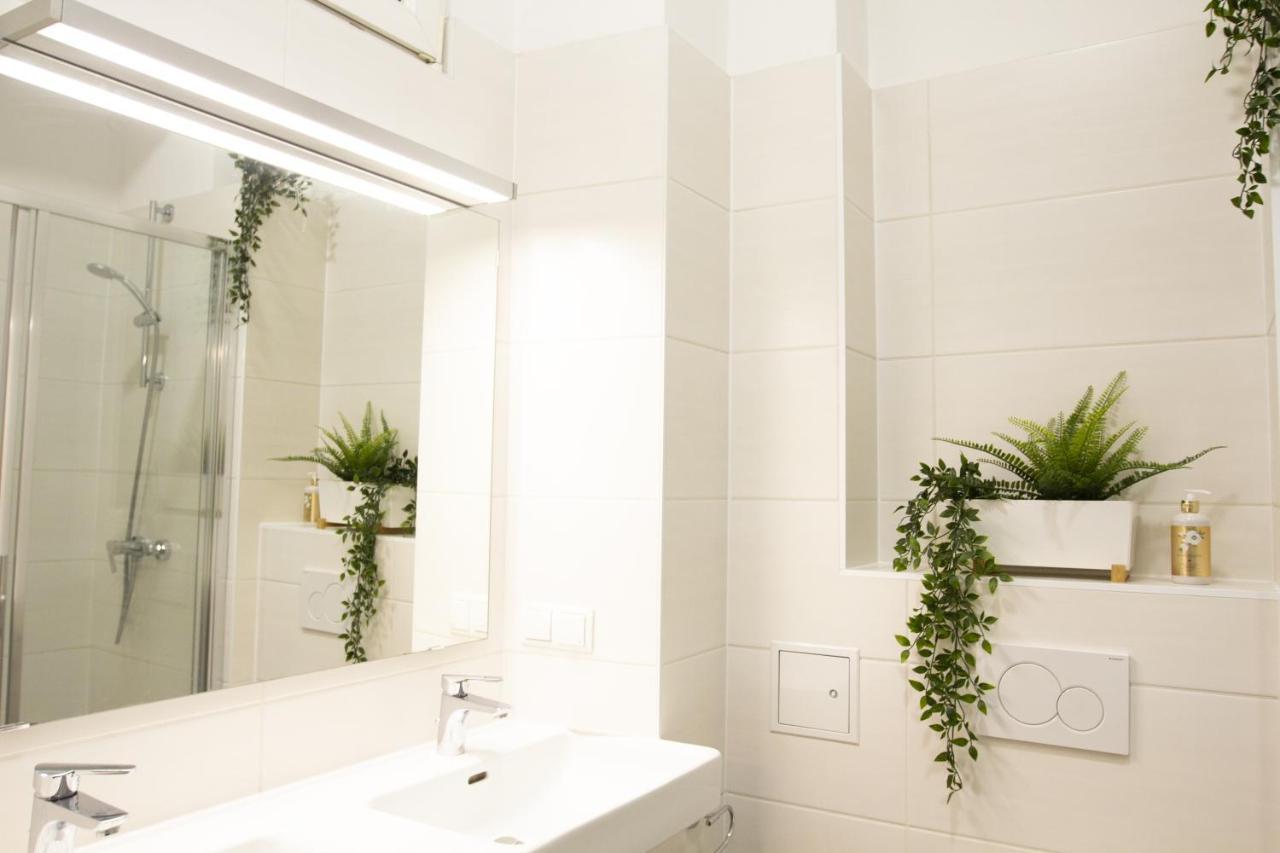 Central Modern Garden-Apartment Next To Belvedere Palace Vienna Luaran gambar